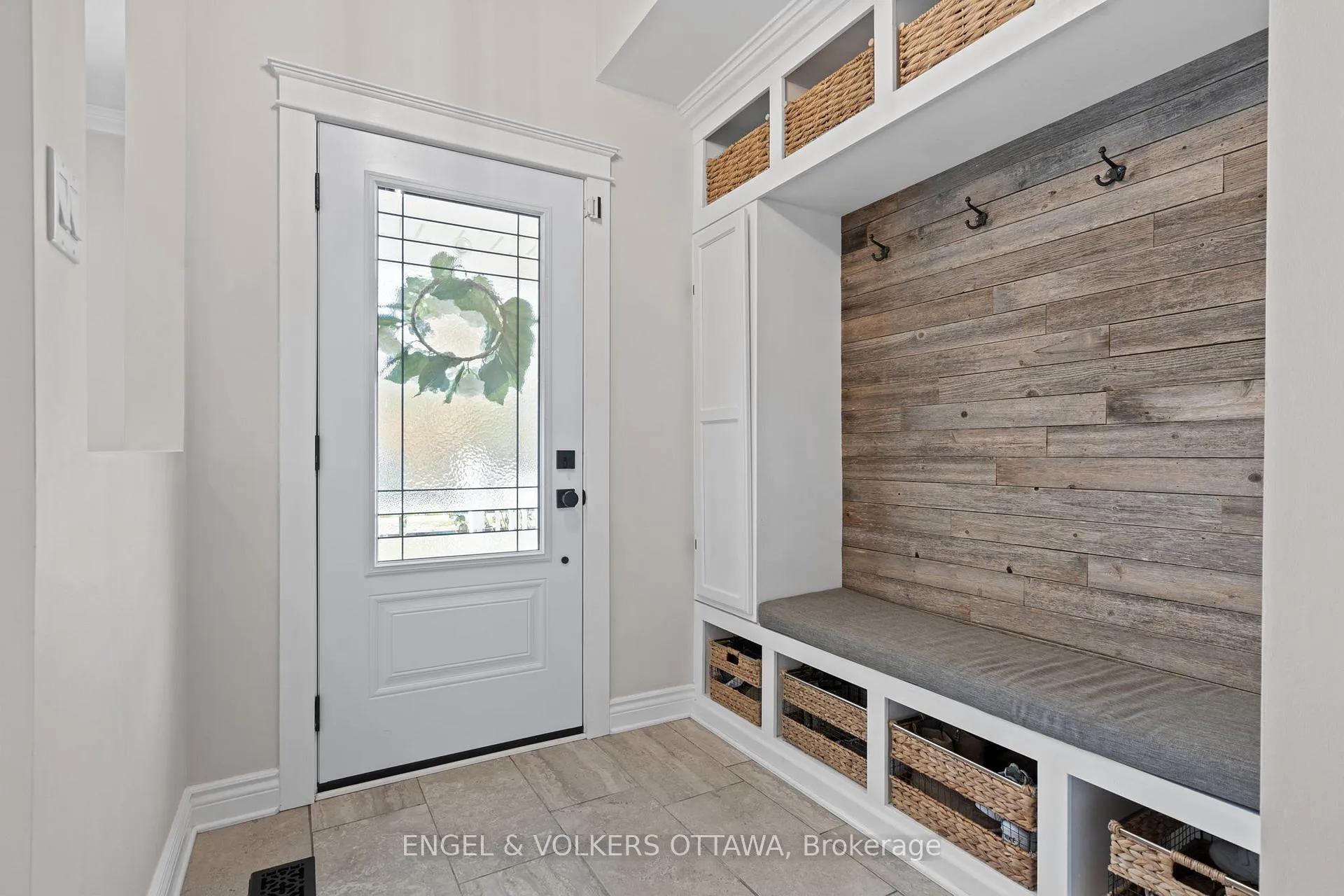 Photo 4 of 3293 Warner Way, Ottawa, Osgoode — HOMEH
