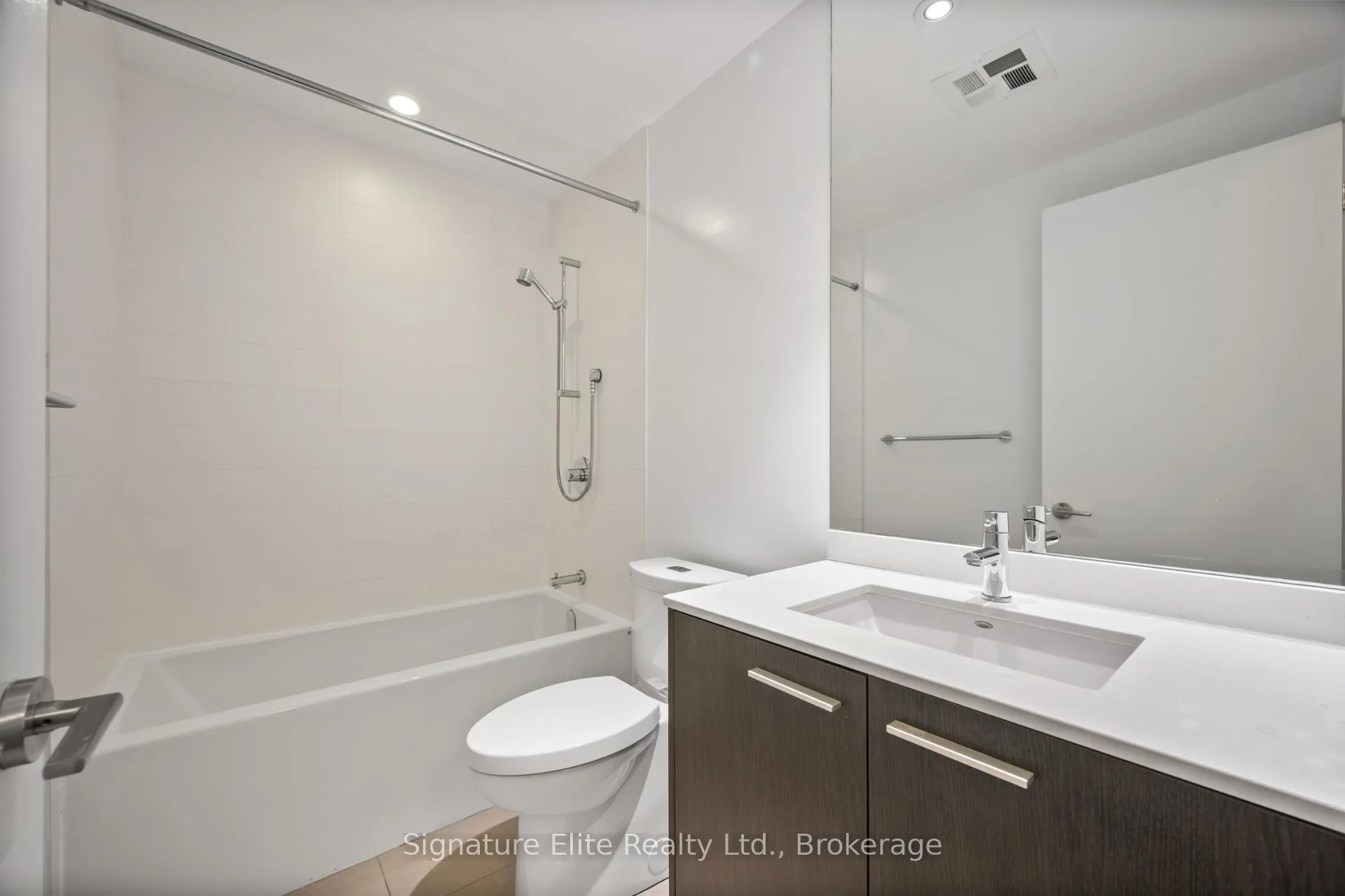 Photo 8 of Unit 306, 1075 Queen Street E, Toronto, South Riverdale — HOMEH