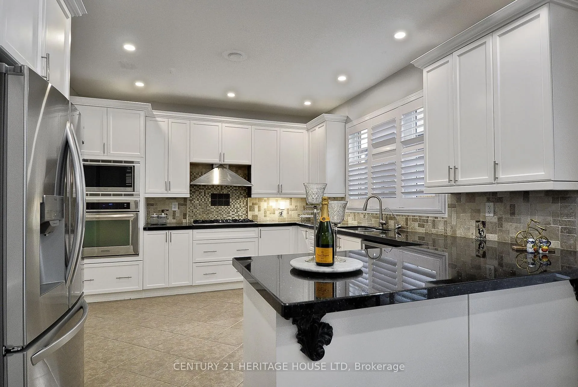 Photo 10 of 56 Henwood Drive S, Cambridge, Silver Heights — HOMEH