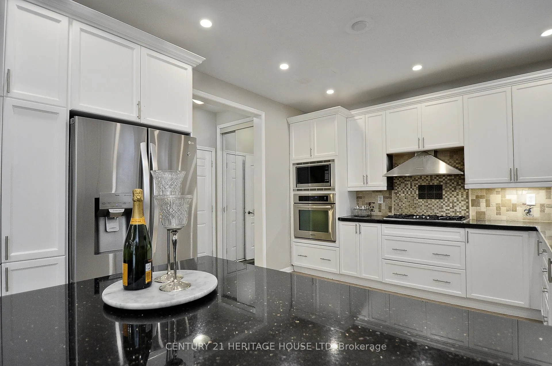Photo 11 of 56 Henwood Drive S, Cambridge, Silver Heights — HOMEH