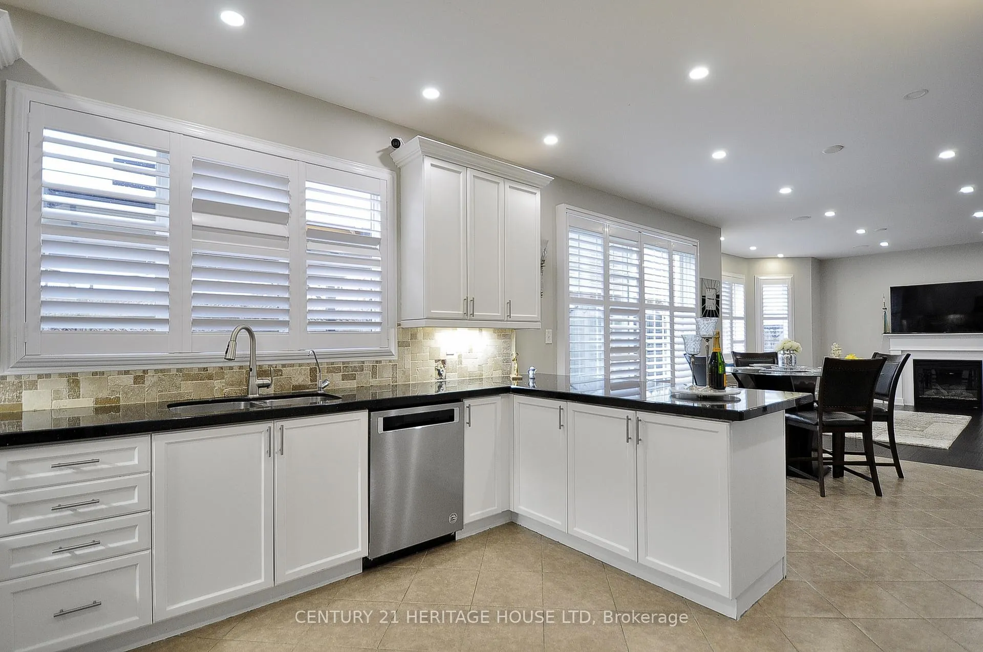 Photo 14 of 56 Henwood Drive S, Cambridge, Silver Heights — HOMEH