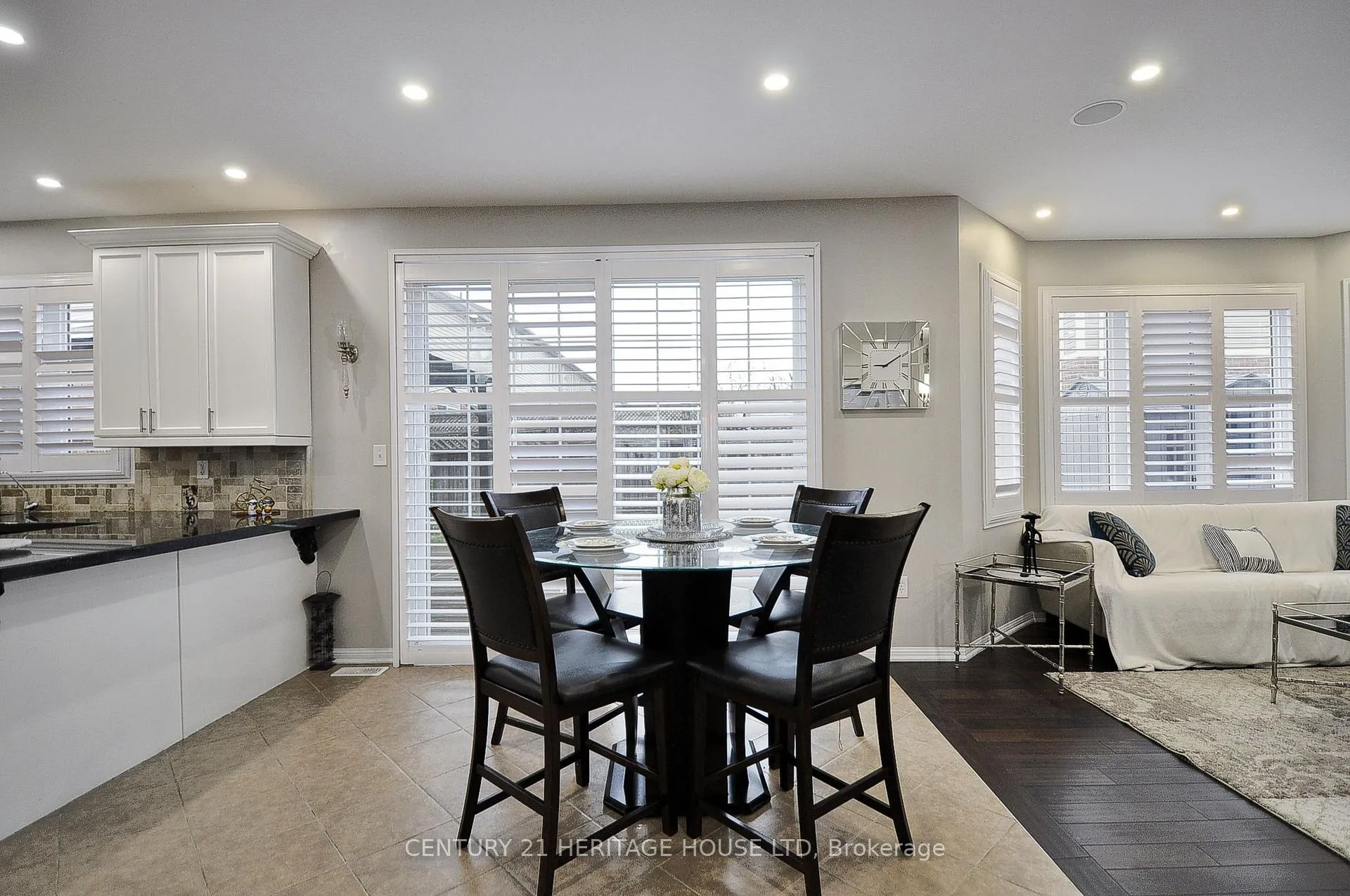 Photo 16 of 56 Henwood Drive S, Cambridge, Silver Heights — HOMEH