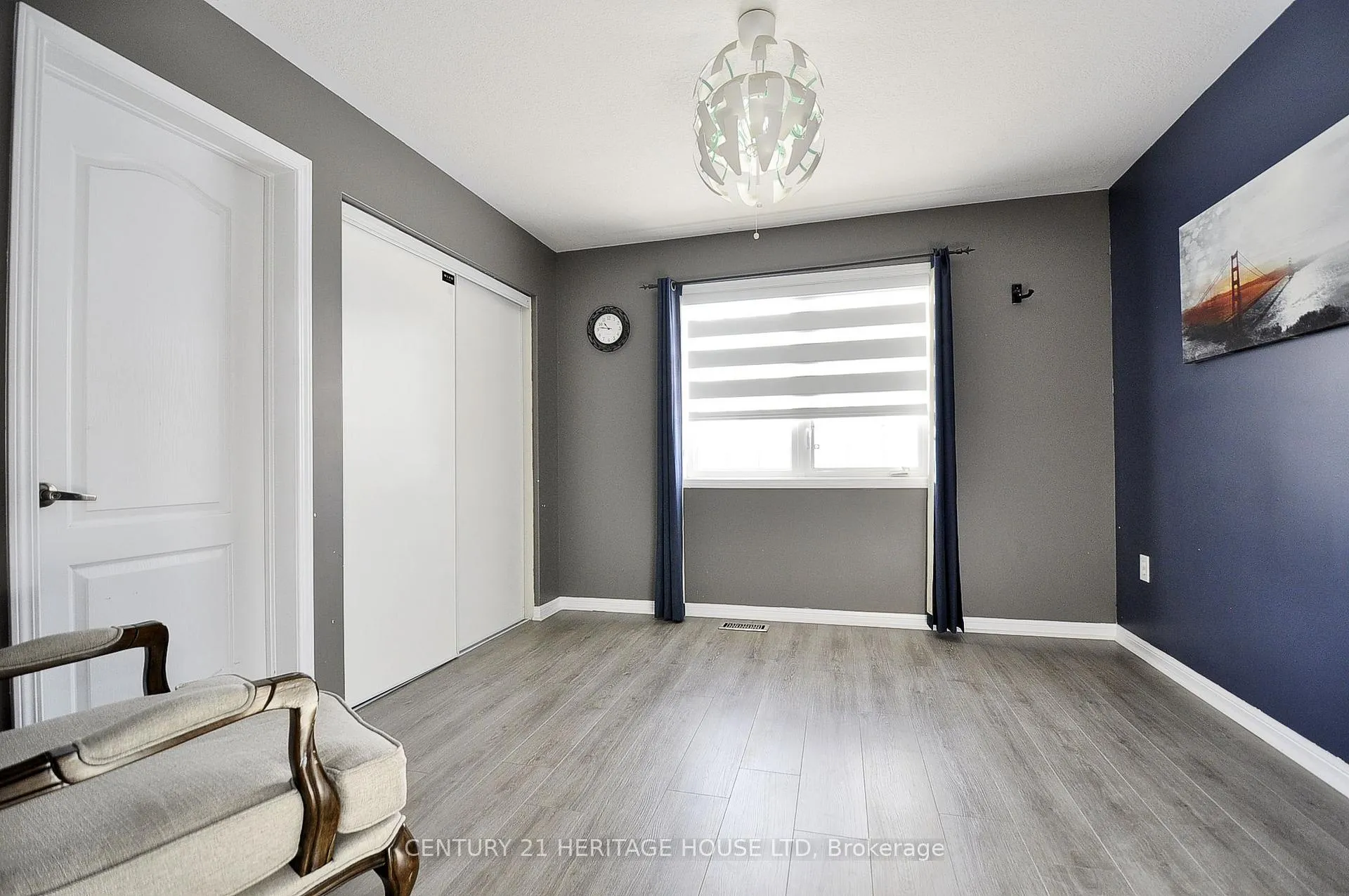Photo 32 of 56 Henwood Drive S, Cambridge, Silver Heights — HOMEH
