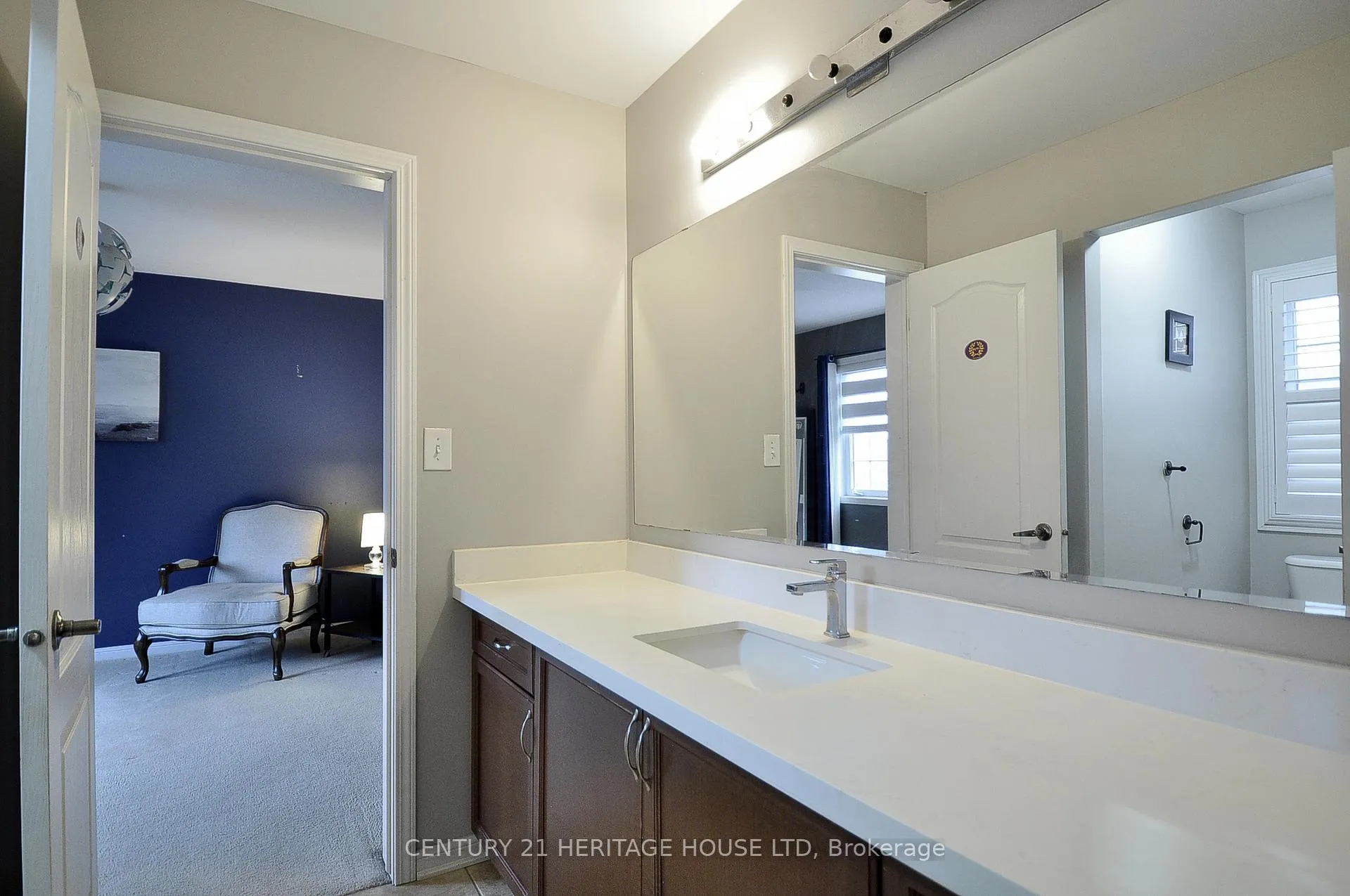 Photo 33 of 56 Henwood Drive S, Cambridge, Silver Heights — HOMEH