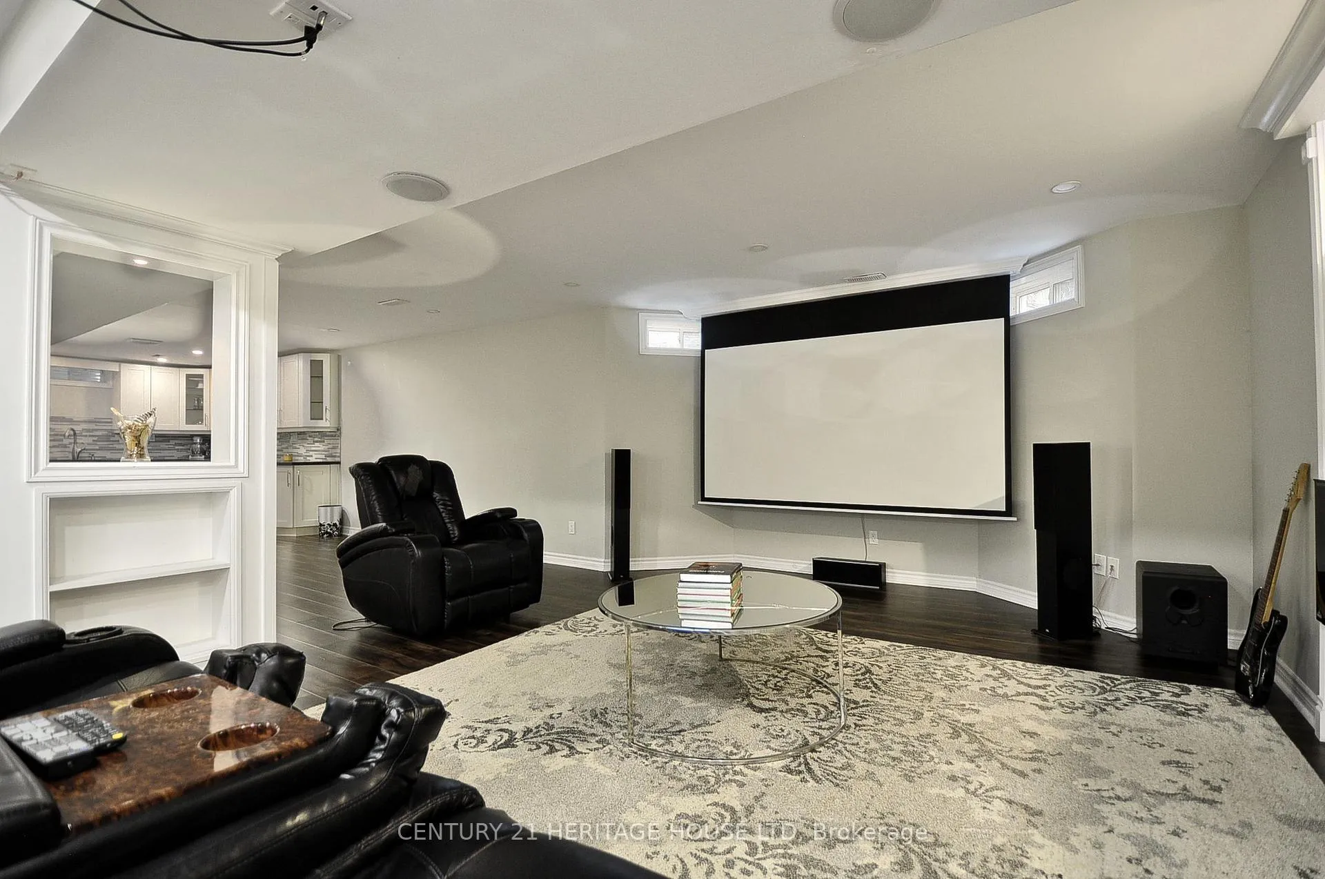 Photo 37 of 56 Henwood Drive S, Cambridge, Silver Heights — HOMEH