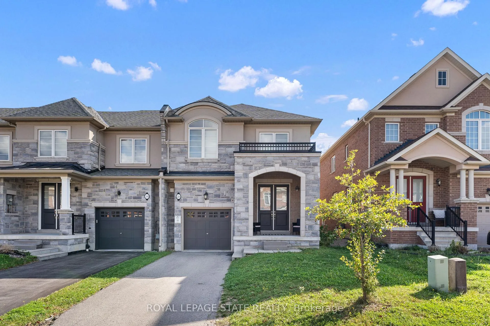 Photo 1 of 28 Heming Trail, Hamilton, Ancaster — HOMEH