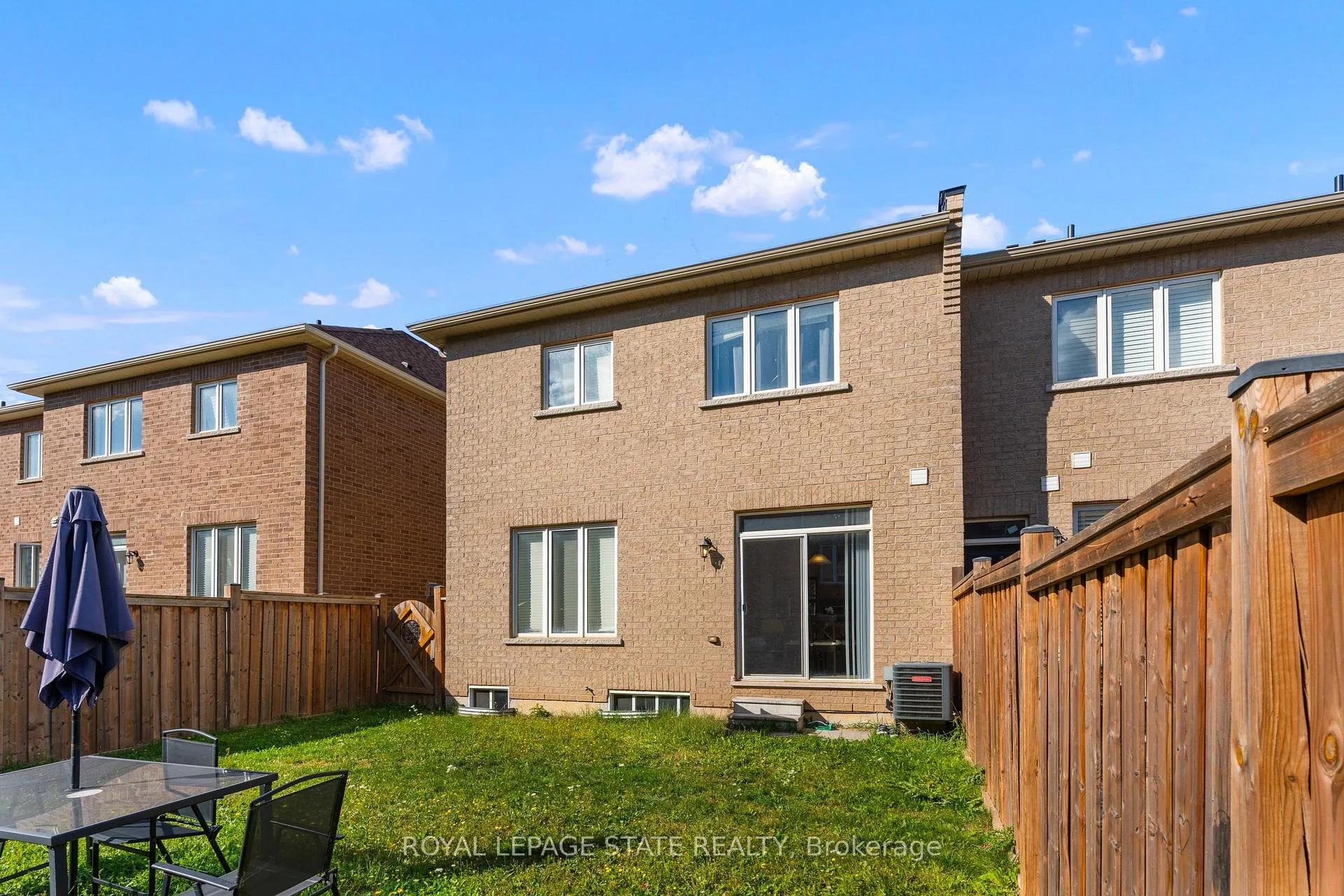 Photo 34 of 28 Heming Trail, Hamilton, Ancaster — HOMEH