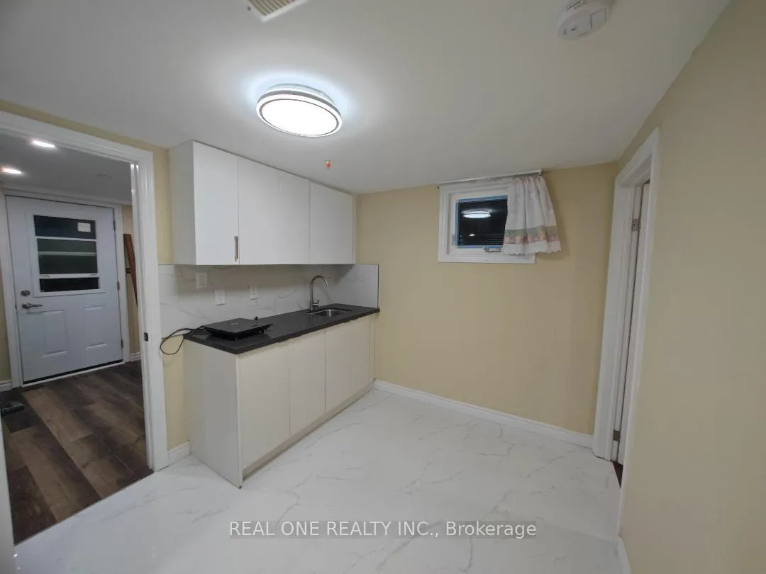 Front of Unit Bsmt A, 83 Marion Crescent