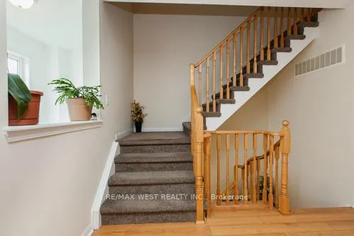 Photo 20 of 861 Bourne Crescent, Oshawa, Lakeview — HOMEH