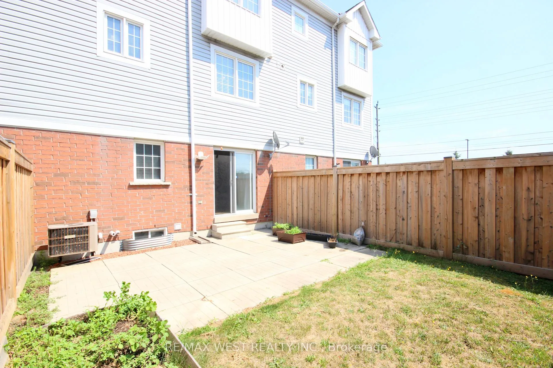 Photo 34 of 861 Bourne Crescent, Oshawa, Lakeview — HOMEH