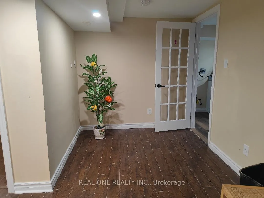 Front of Unit Bsmt B, 83 Marion Crescent