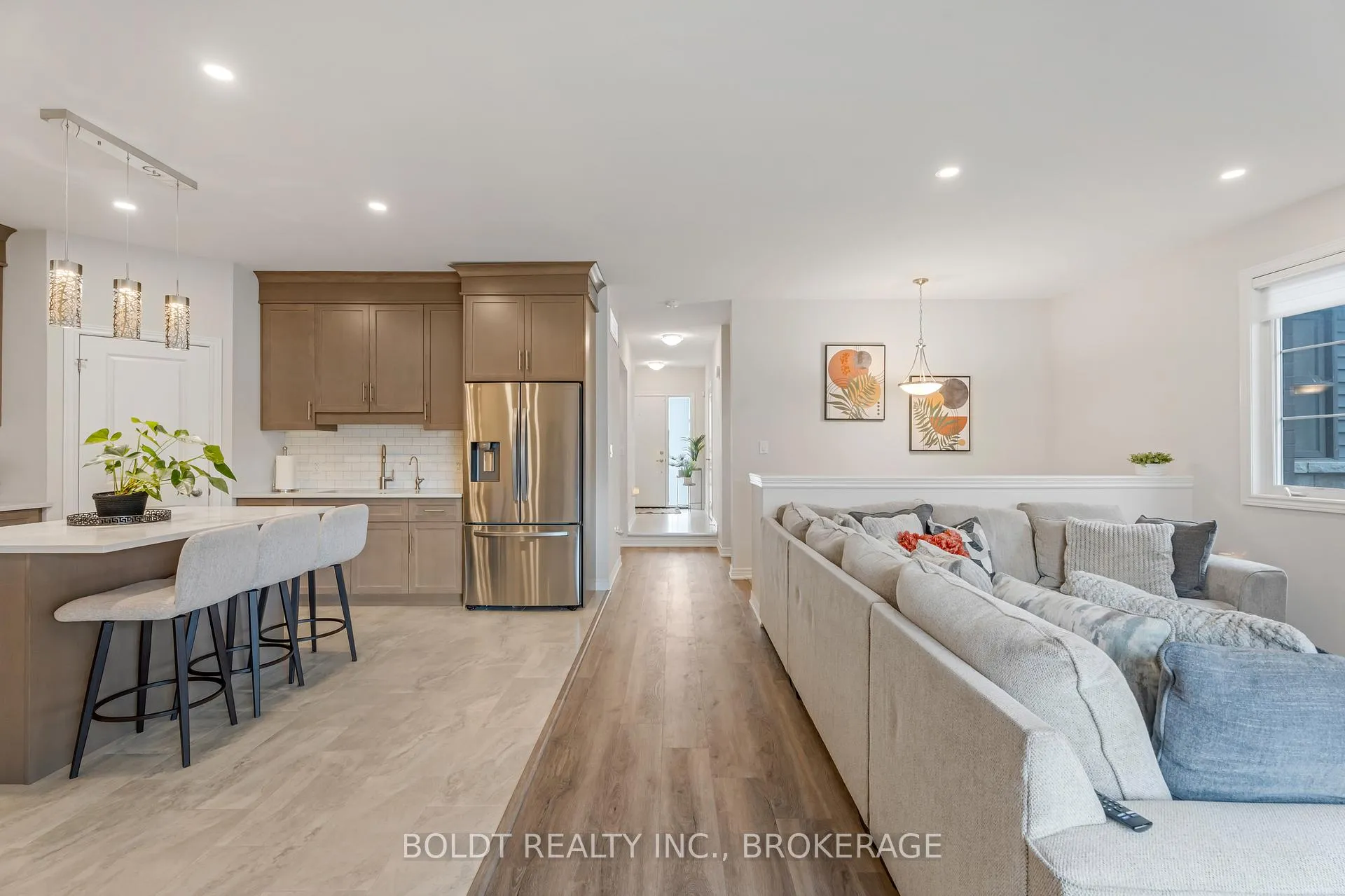 Photo 1 of 80 Summersides Boulevard, Pelham, Fonthill — HOMEH