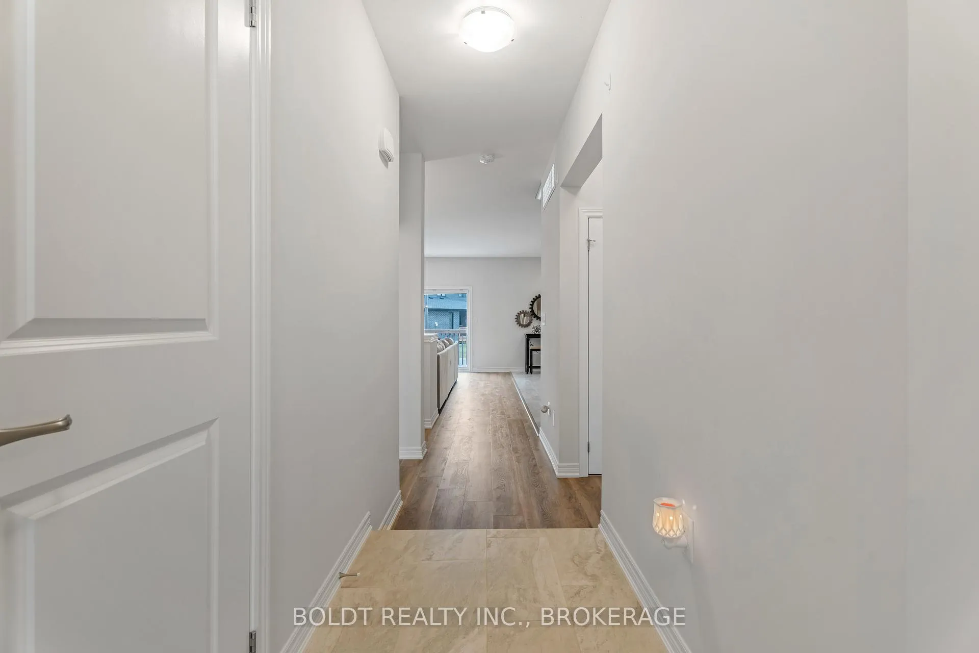 Photo 4 of 80 Summersides Boulevard, Pelham, Fonthill — HOMEH