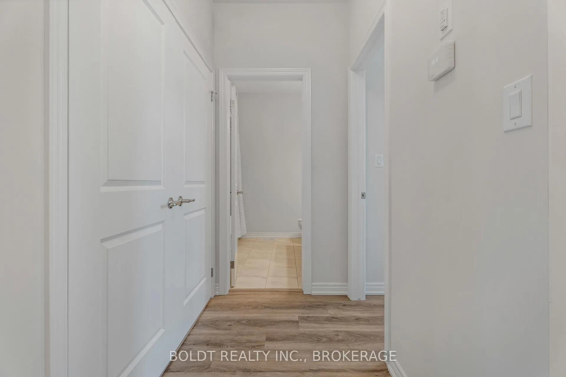 Photo 5 of 80 Summersides Boulevard, Pelham, Fonthill — HOMEH