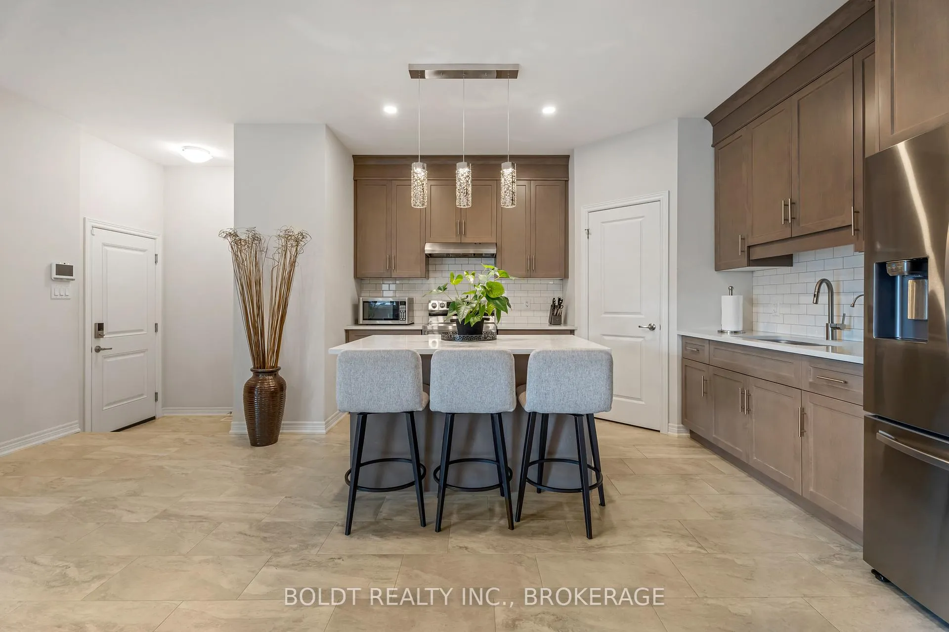 Photo 19 of 80 Summersides Boulevard, Pelham, Fonthill — HOMEH