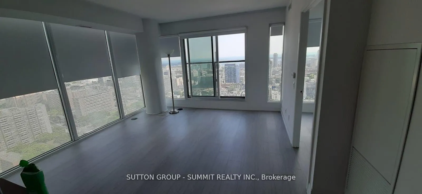 Photo 4 of Unit 3705, 181 Dundas Street E, Toronto, Church-Yonge Corridor — HOMEH