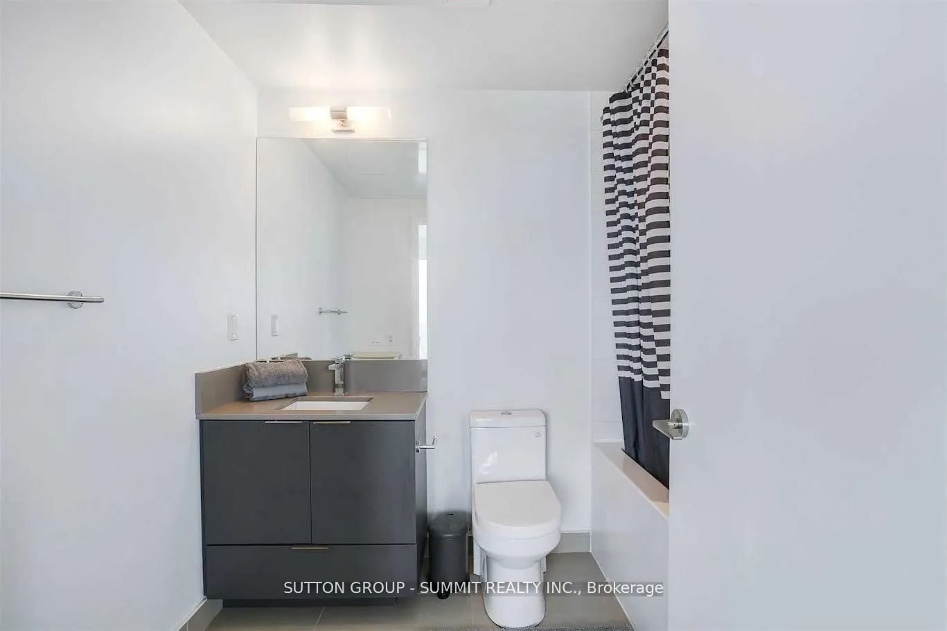 Photo 6 of Unit 3705, 181 Dundas Street E, Toronto, Church-Yonge Corridor — HOMEH