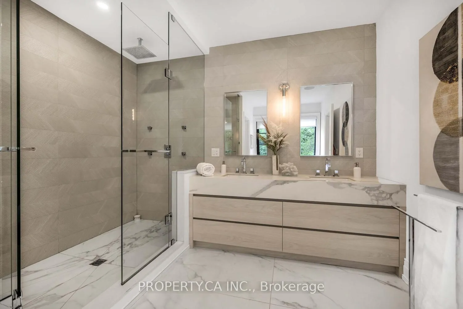 Photo 18 of 8 Manor Haven Road, Toronto, Englemount-Lawrence — HOMEH