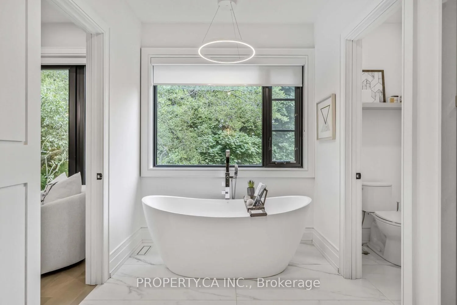 Photo 19 of 8 Manor Haven Road, Toronto, Englemount-Lawrence — HOMEH