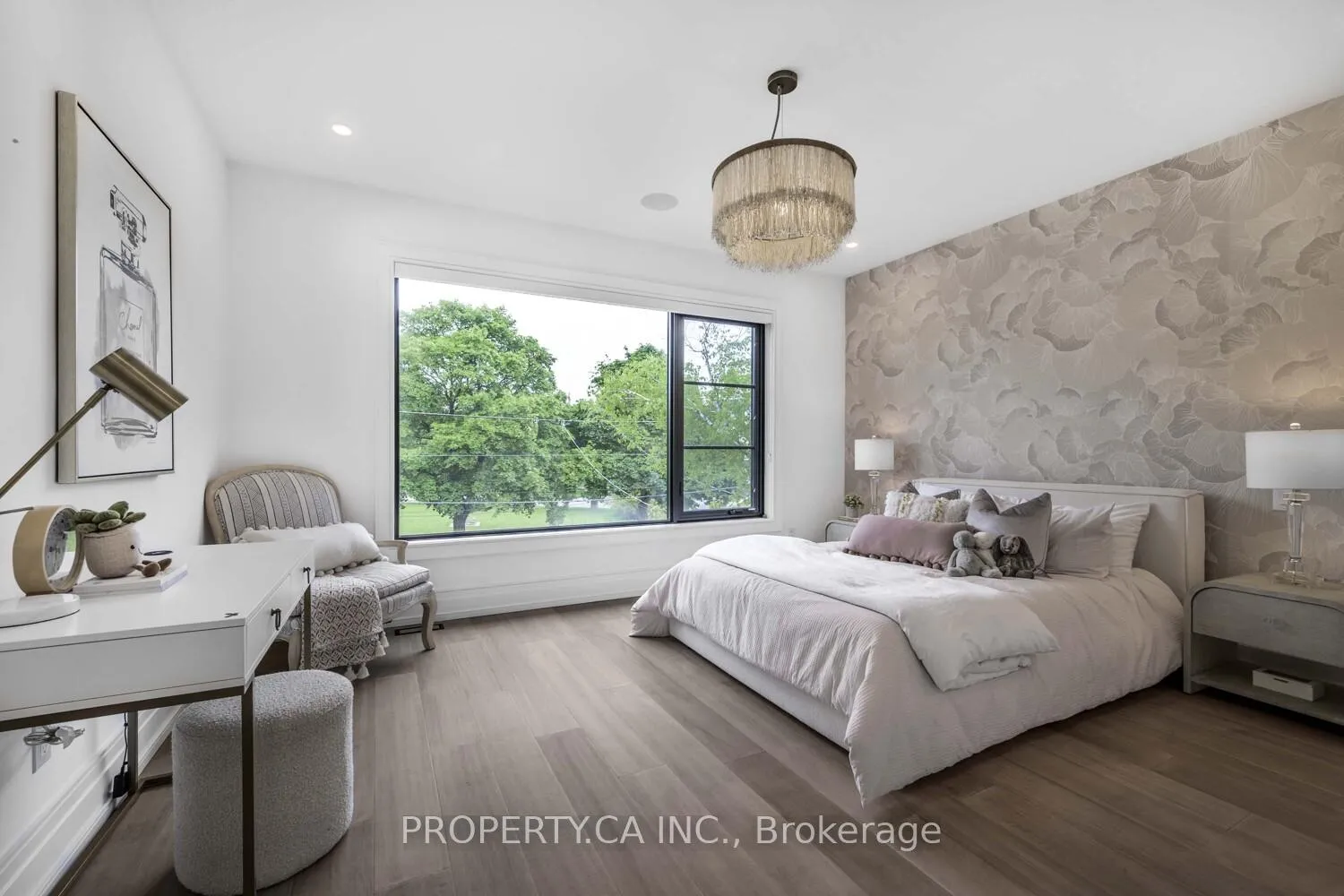 Photo 20 of 8 Manor Haven Road, Toronto, Englemount-Lawrence — HOMEH