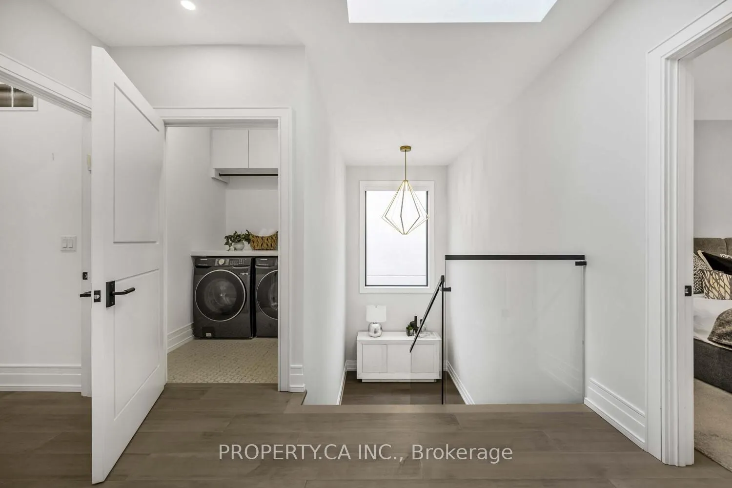 Photo 26 of 8 Manor Haven Road, Toronto, Englemount-Lawrence — HOMEH