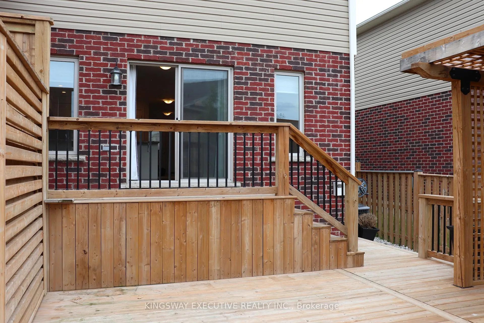 Photo 17 of 58 Oliver Lane, St. Catharines — HOMEH