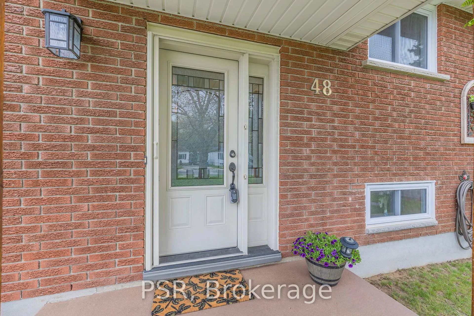 Photo 3 of 4147 County 124 Road, Clearview, Nottawa — HOMEH