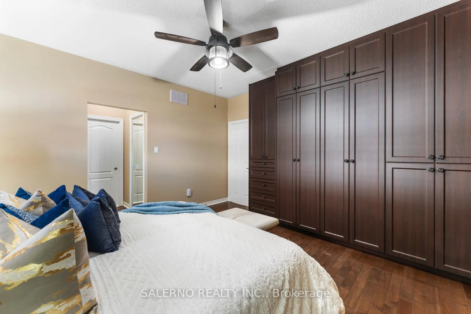 Photo 20 of 521 Cunningham Drive, Vaughan, Maple — HOMEH