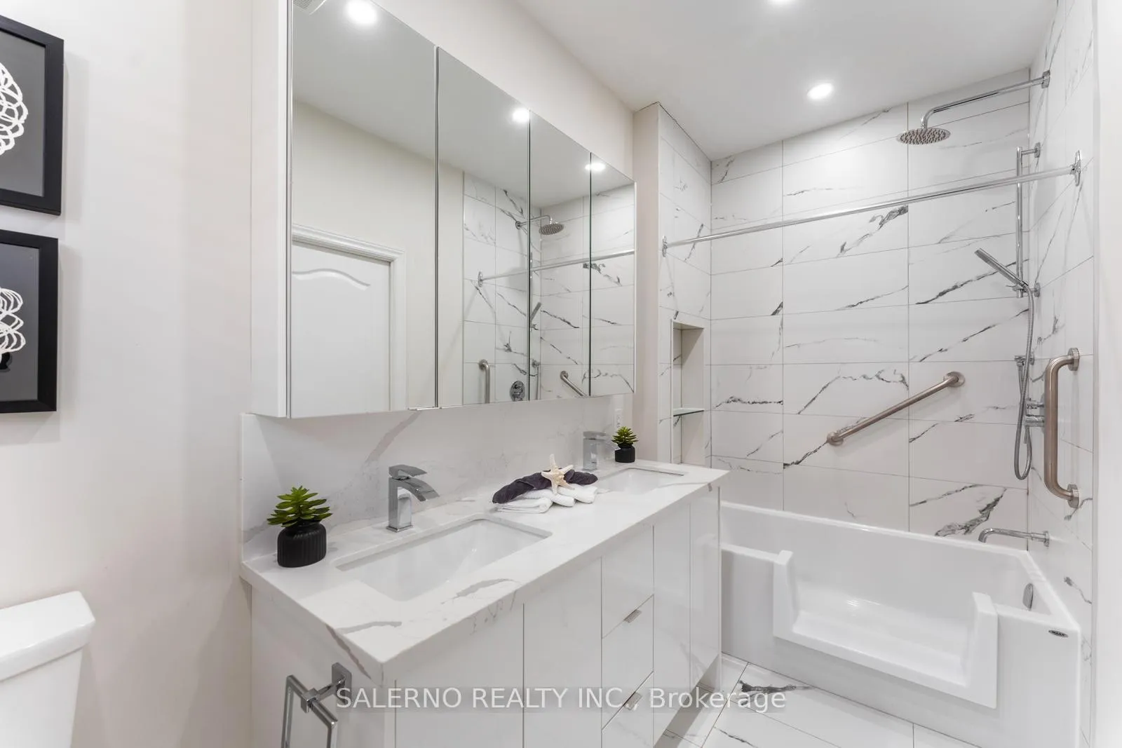 Photo 21 of 521 Cunningham Drive, Vaughan, Maple — HOMEH