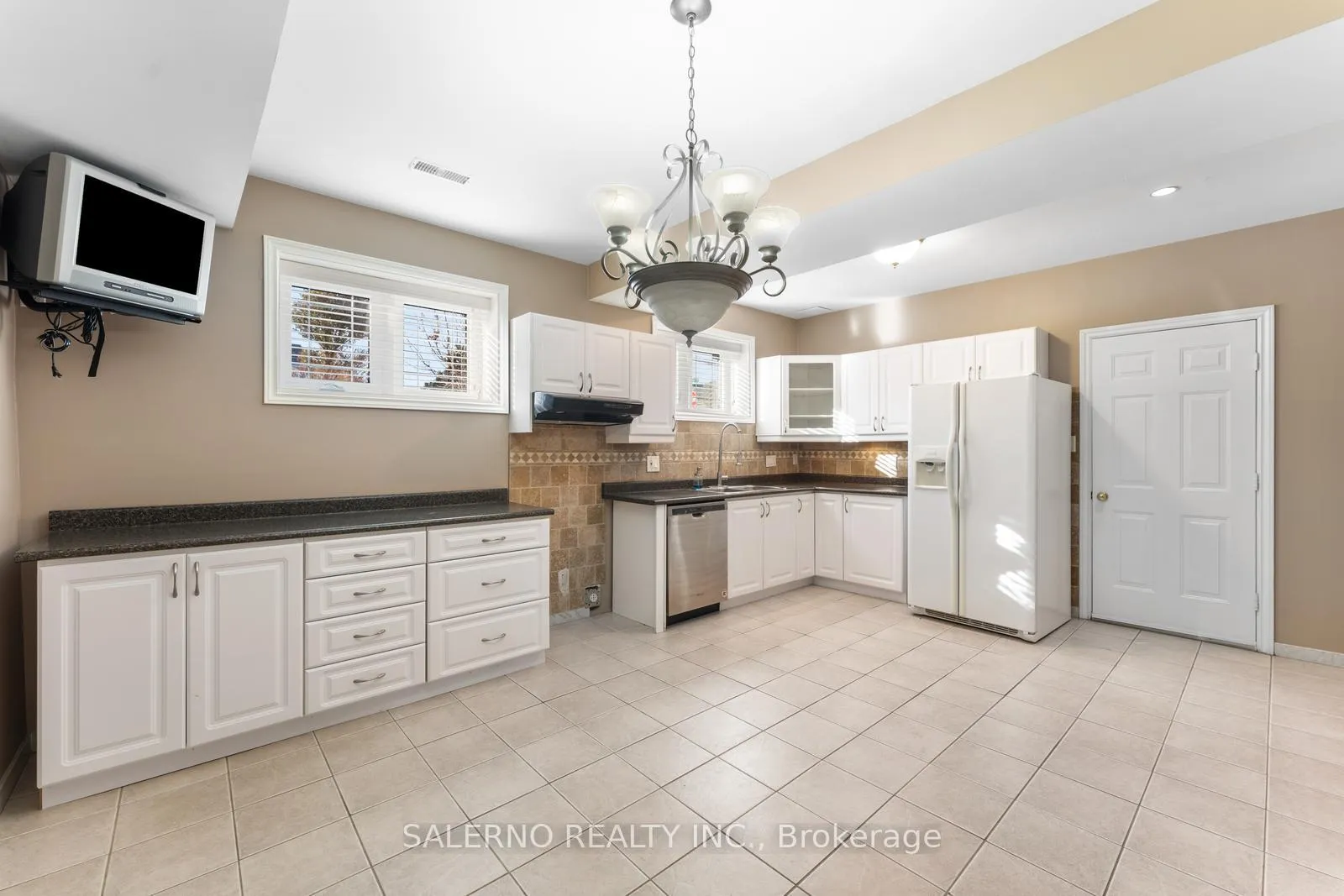 Photo 27 of 521 Cunningham Drive, Vaughan, Maple — HOMEH