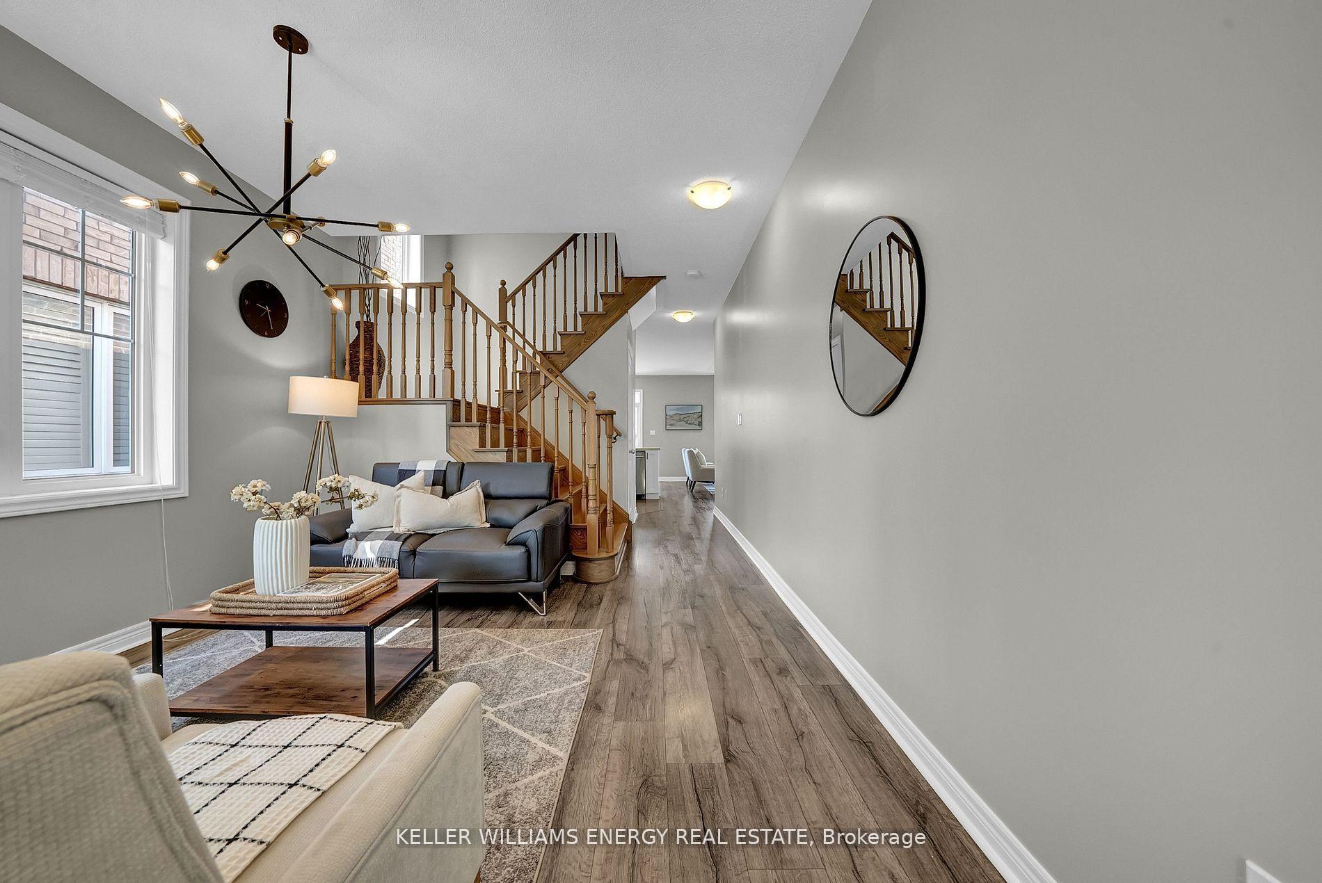 Photo 8 of 79 Sumersford Drive, Clarington, Bowmanville — HOMEH