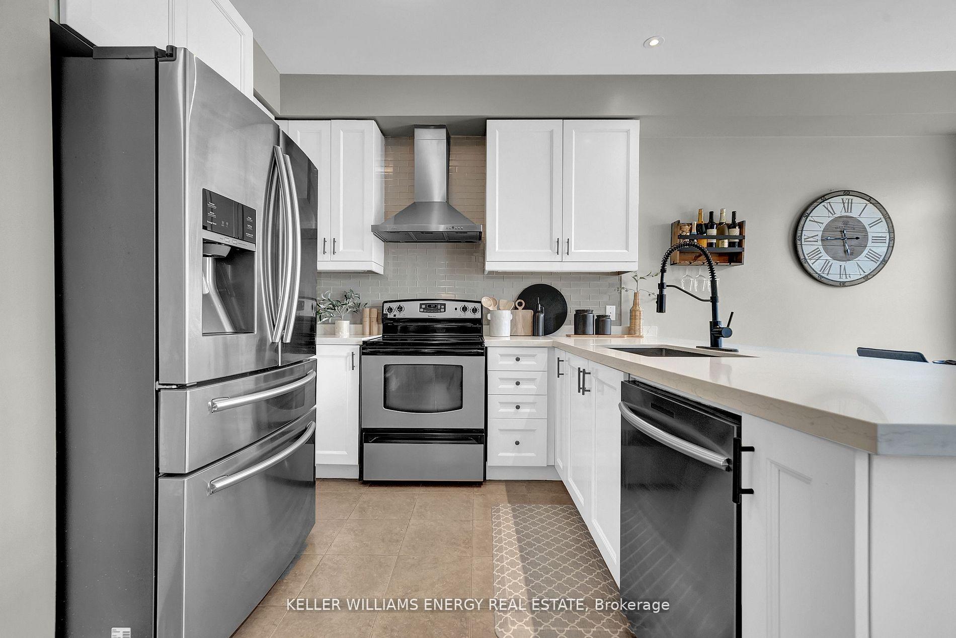 Photo 12 of 79 Sumersford Drive, Clarington, Bowmanville — HOMEH