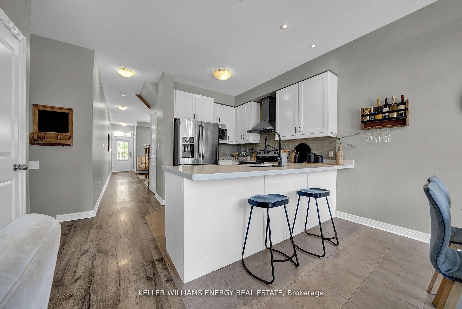 Photo 14 of 79 Sumersford Drive, Clarington, Bowmanville — HOMEH