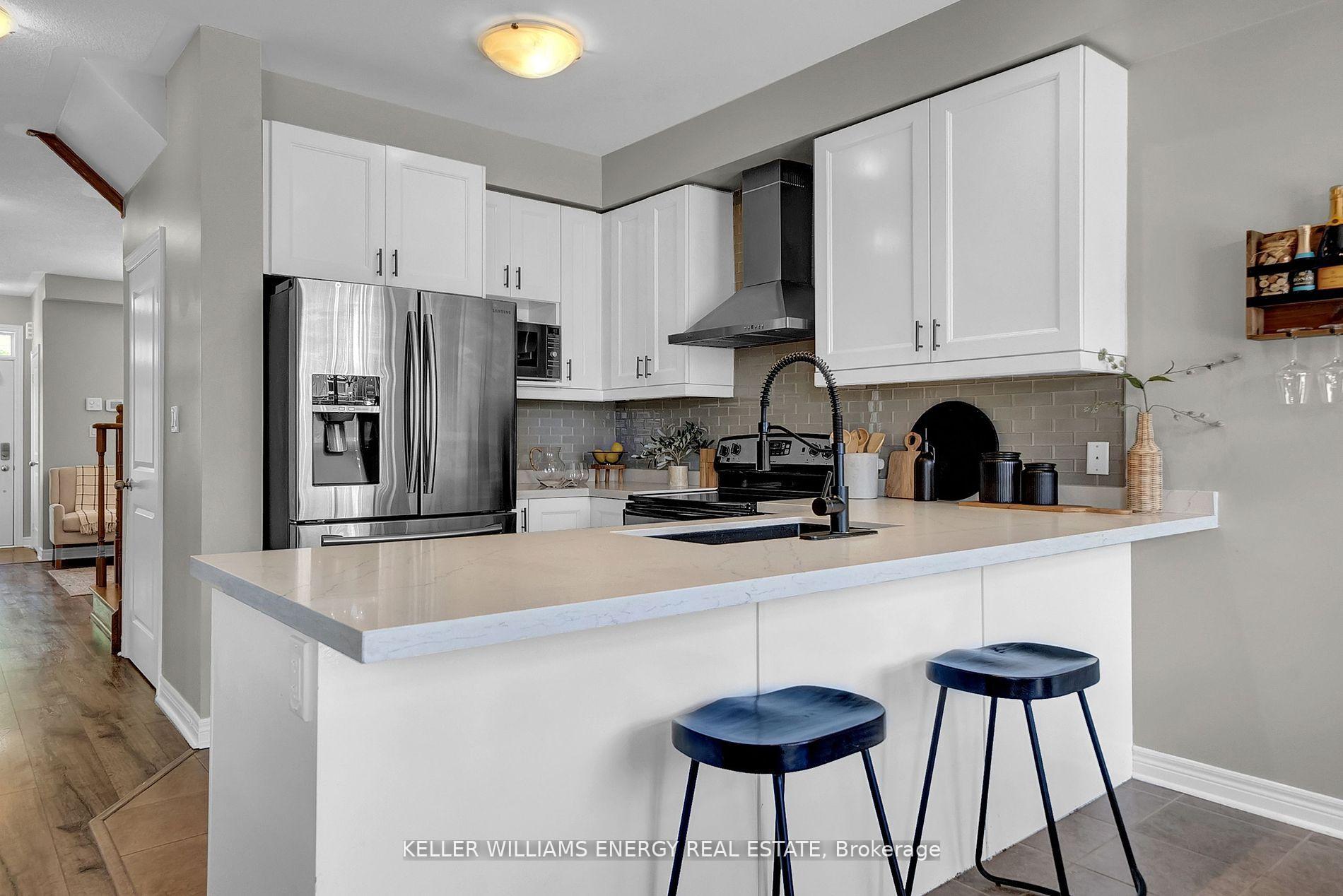 Photo 15 of 79 Sumersford Drive, Clarington, Bowmanville — HOMEH