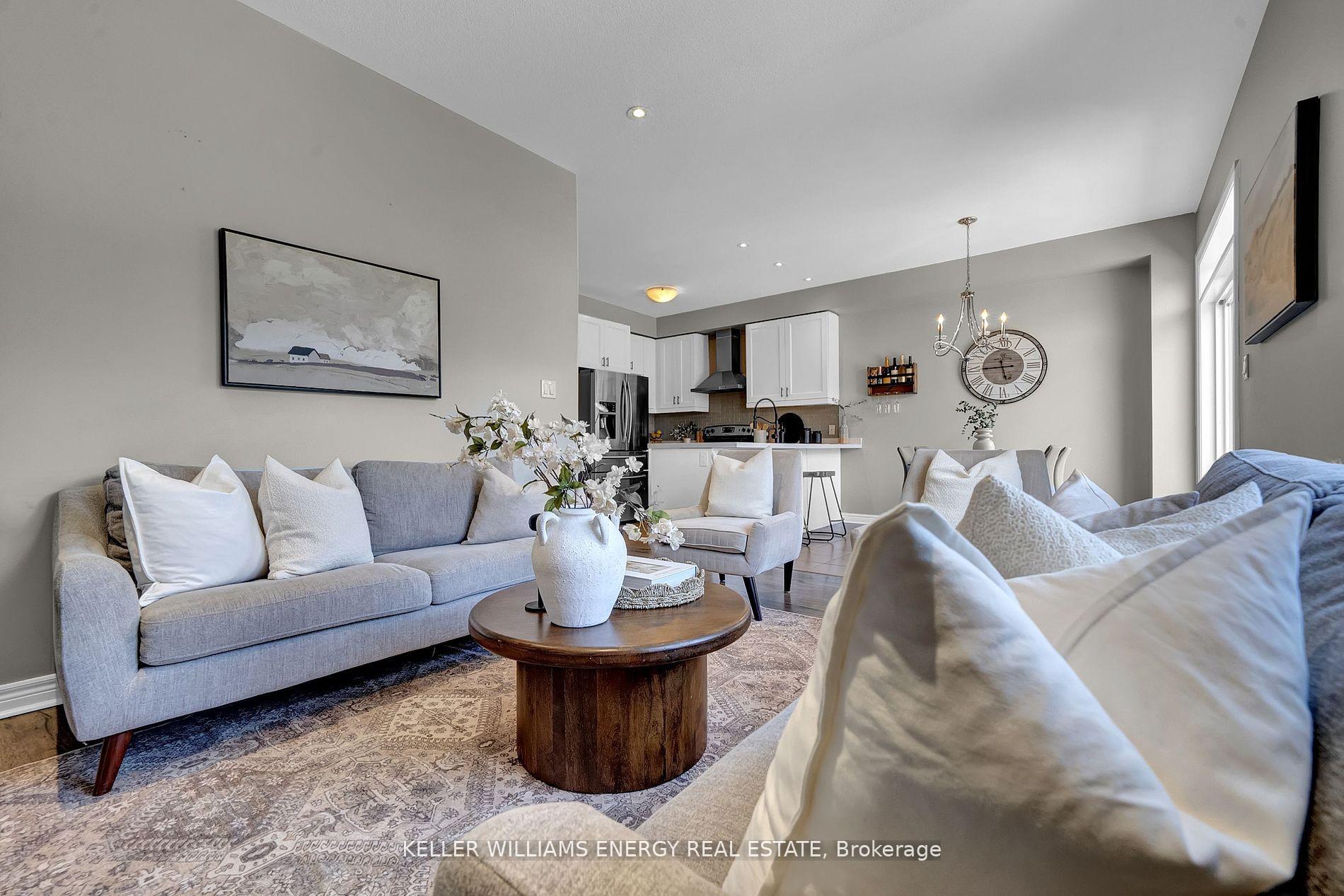 Photo 23 of 79 Sumersford Drive, Clarington, Bowmanville — HOMEH
