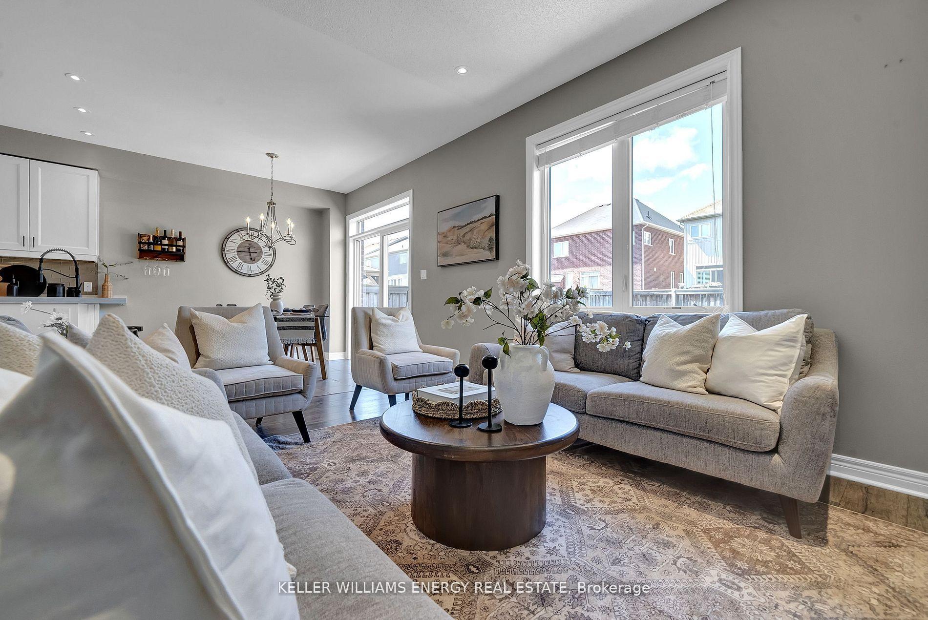 Photo 24 of 79 Sumersford Drive, Clarington, Bowmanville — HOMEH