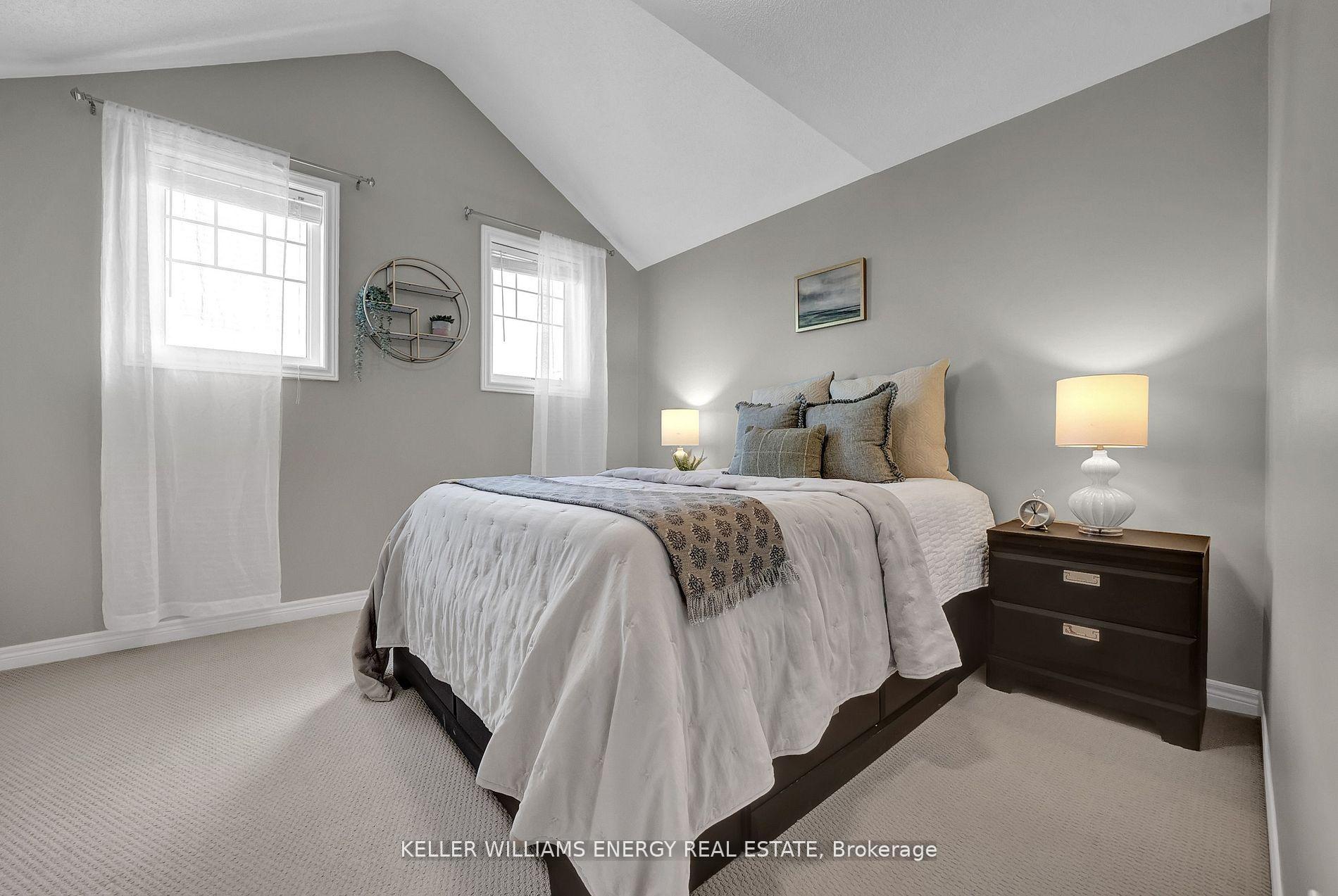 Photo 34 of 79 Sumersford Drive, Clarington, Bowmanville — HOMEH