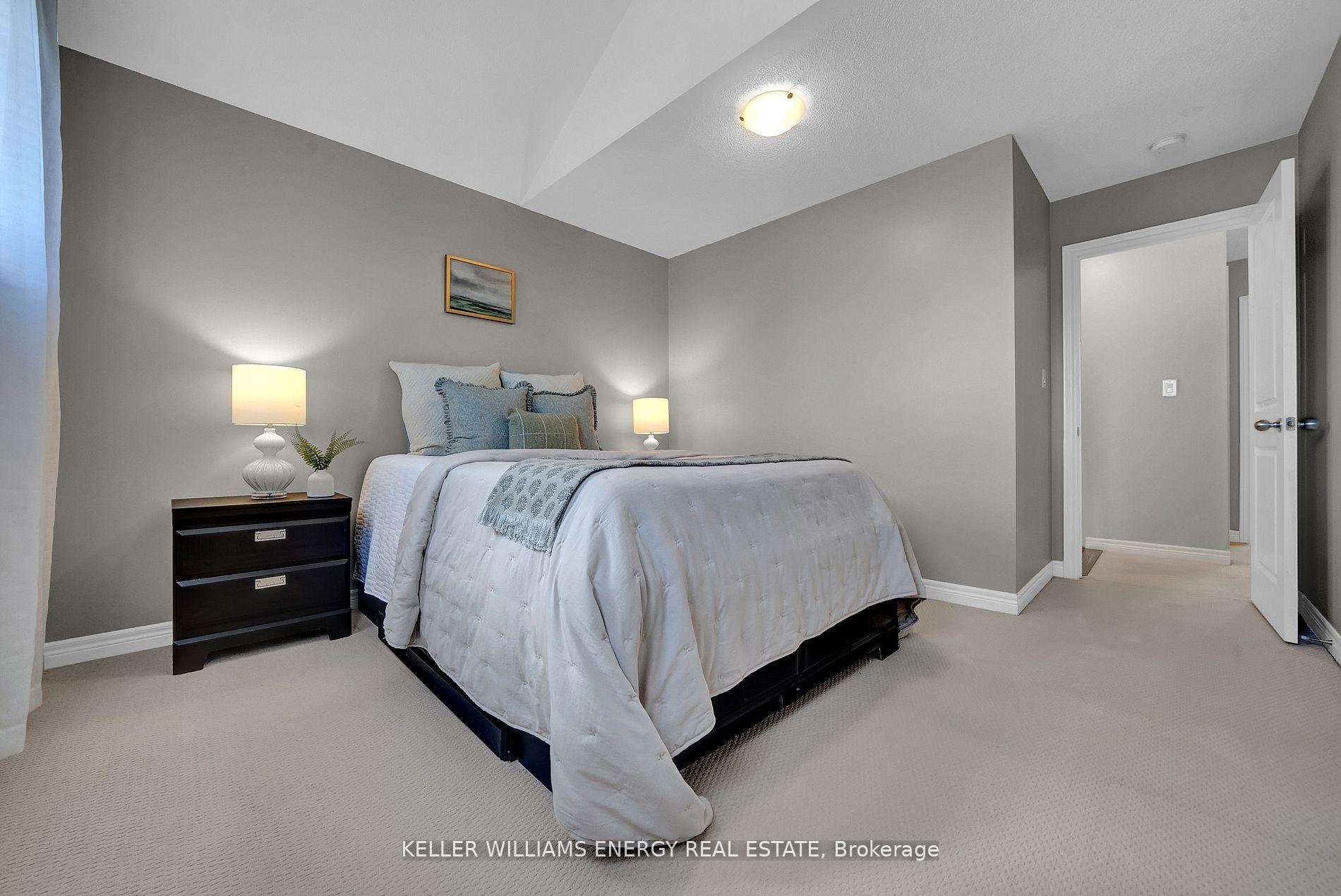 Photo 36 of 79 Sumersford Drive, Clarington, Bowmanville — HOMEH