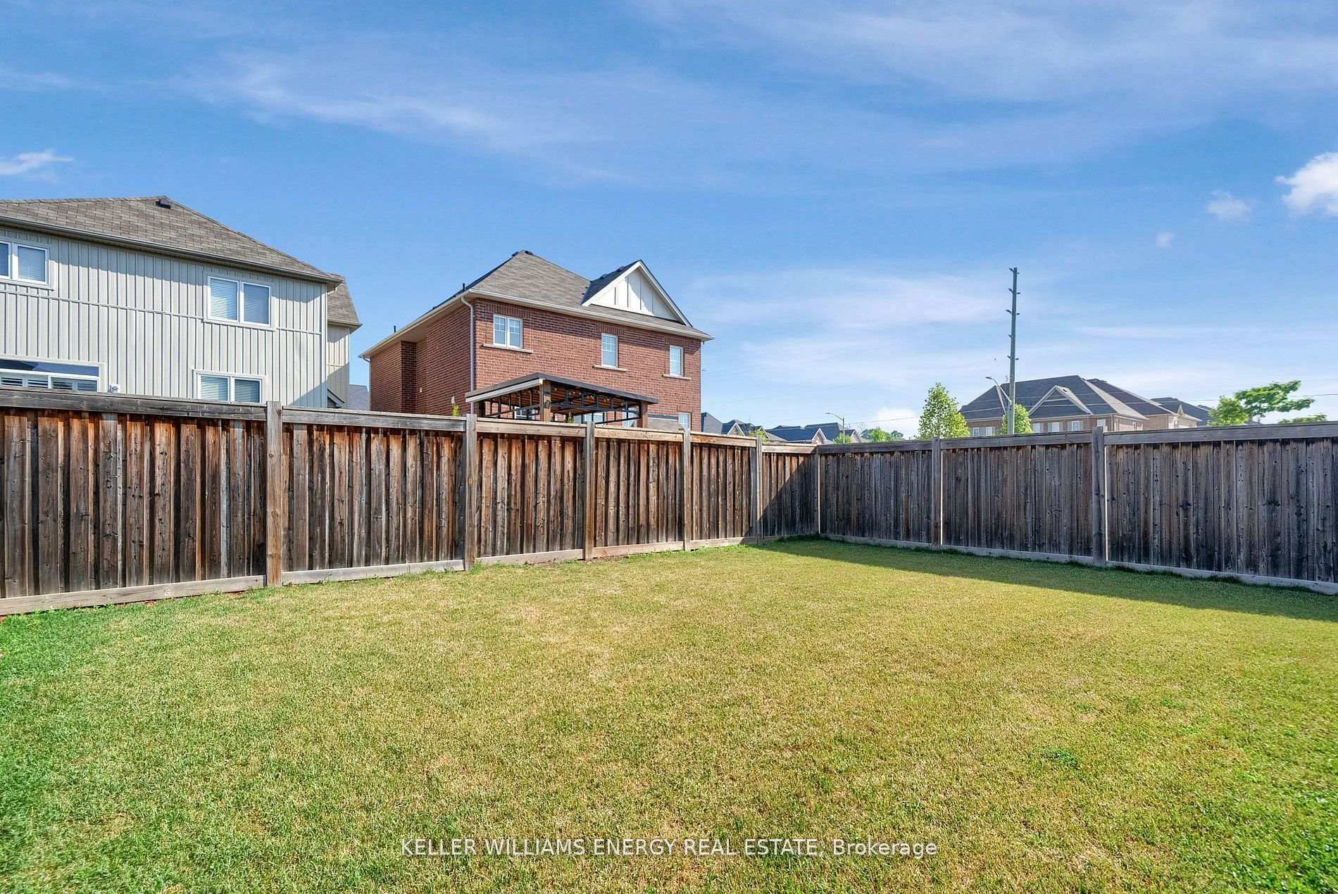 Photo 46 of 79 Sumersford Drive, Clarington, Bowmanville — HOMEH