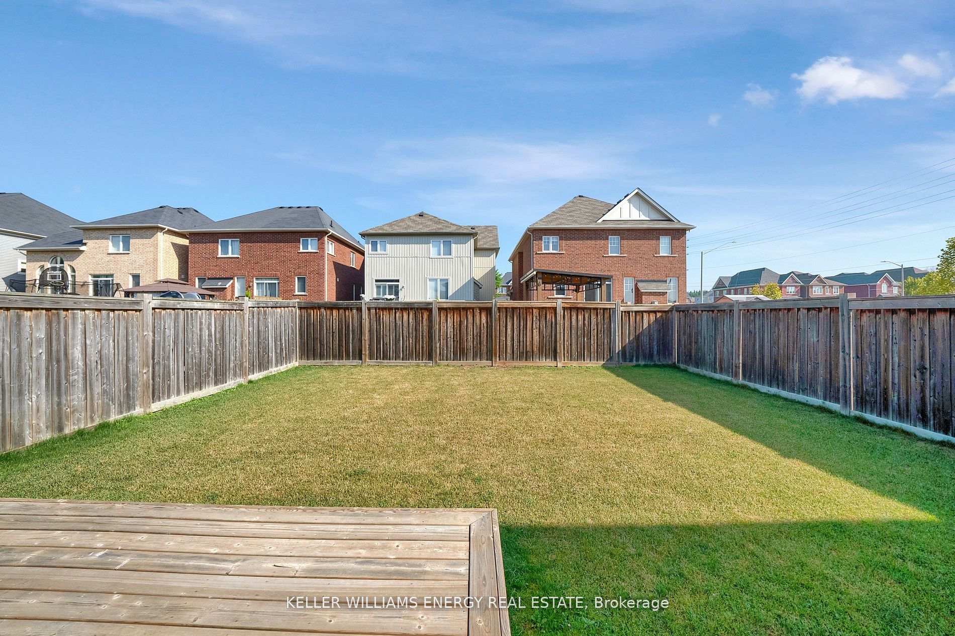 Photo 47 of 79 Sumersford Drive, Clarington, Bowmanville — HOMEH