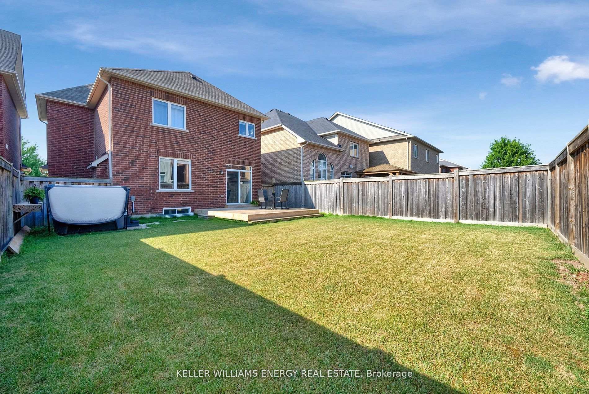 Photo 49 of 79 Sumersford Drive, Clarington, Bowmanville — HOMEH