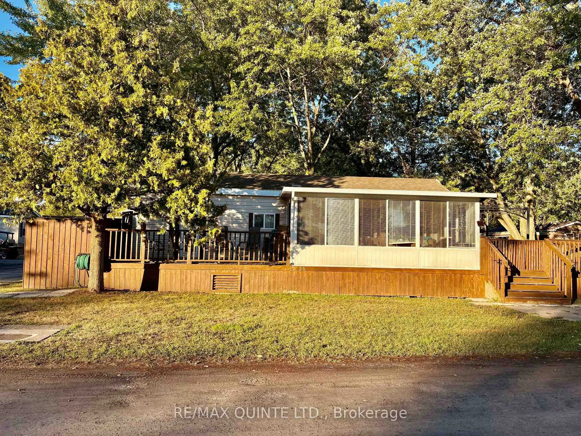Front of Unit 20 Cherry Beach Lane, 486 County Rd 18