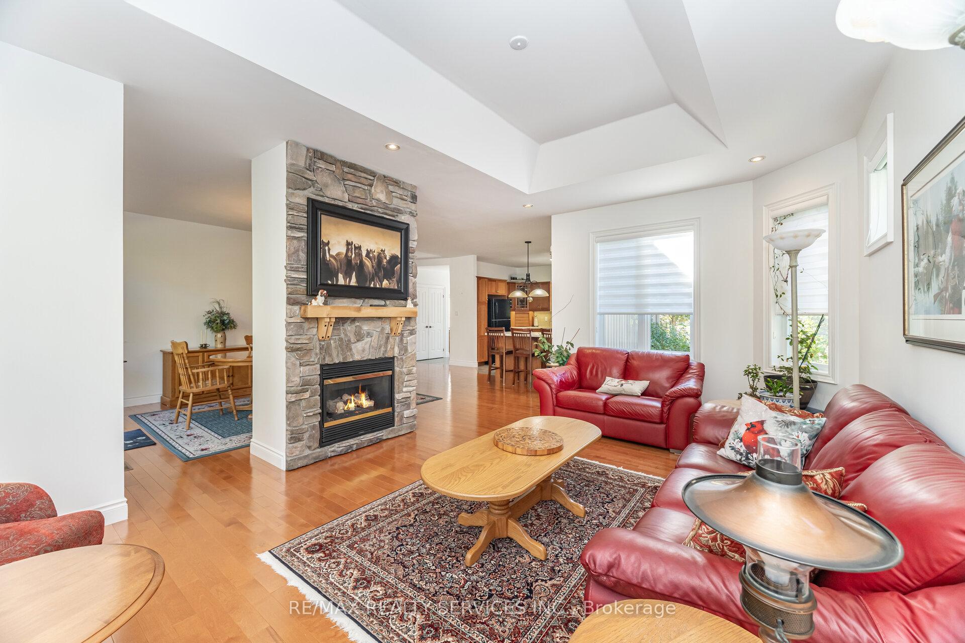 Photo 5 of 24 Putney Road, Caledon, Caledon East — HOMEH