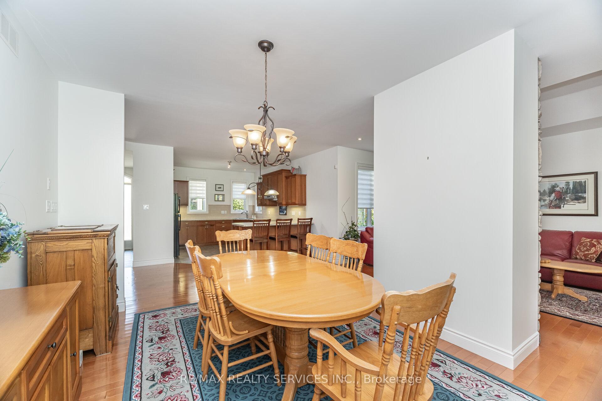 Photo 9 of 24 Putney Road, Caledon, Caledon East — HOMEH