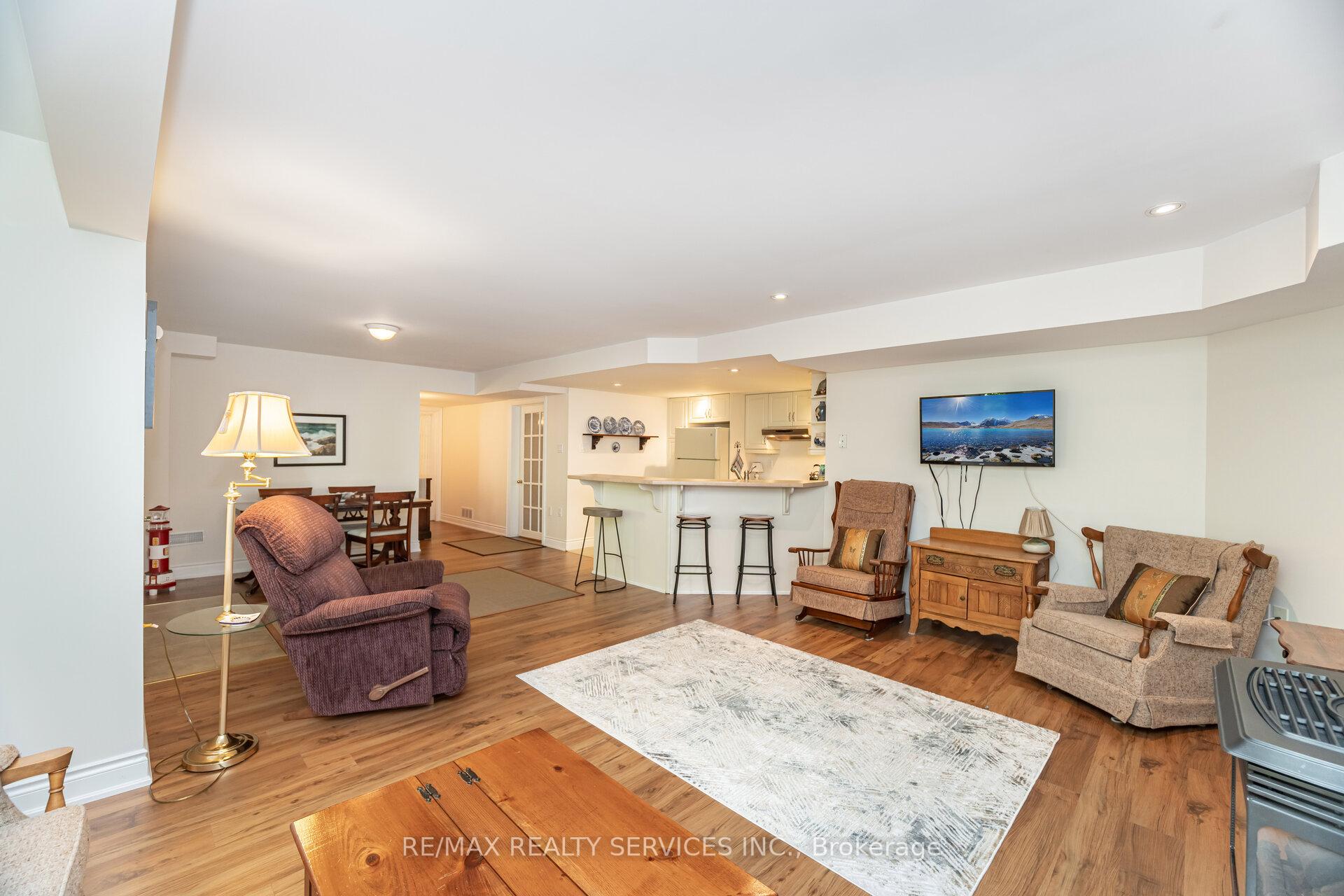 Photo 28 of 24 Putney Road, Caledon, Caledon East — HOMEH