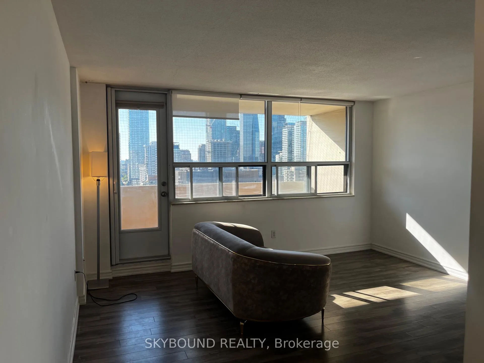 Photo 11 of Unit 2417, 40 Homewood Avenue, Toronto, Cabbagetown-South St. James Town — HOMEH