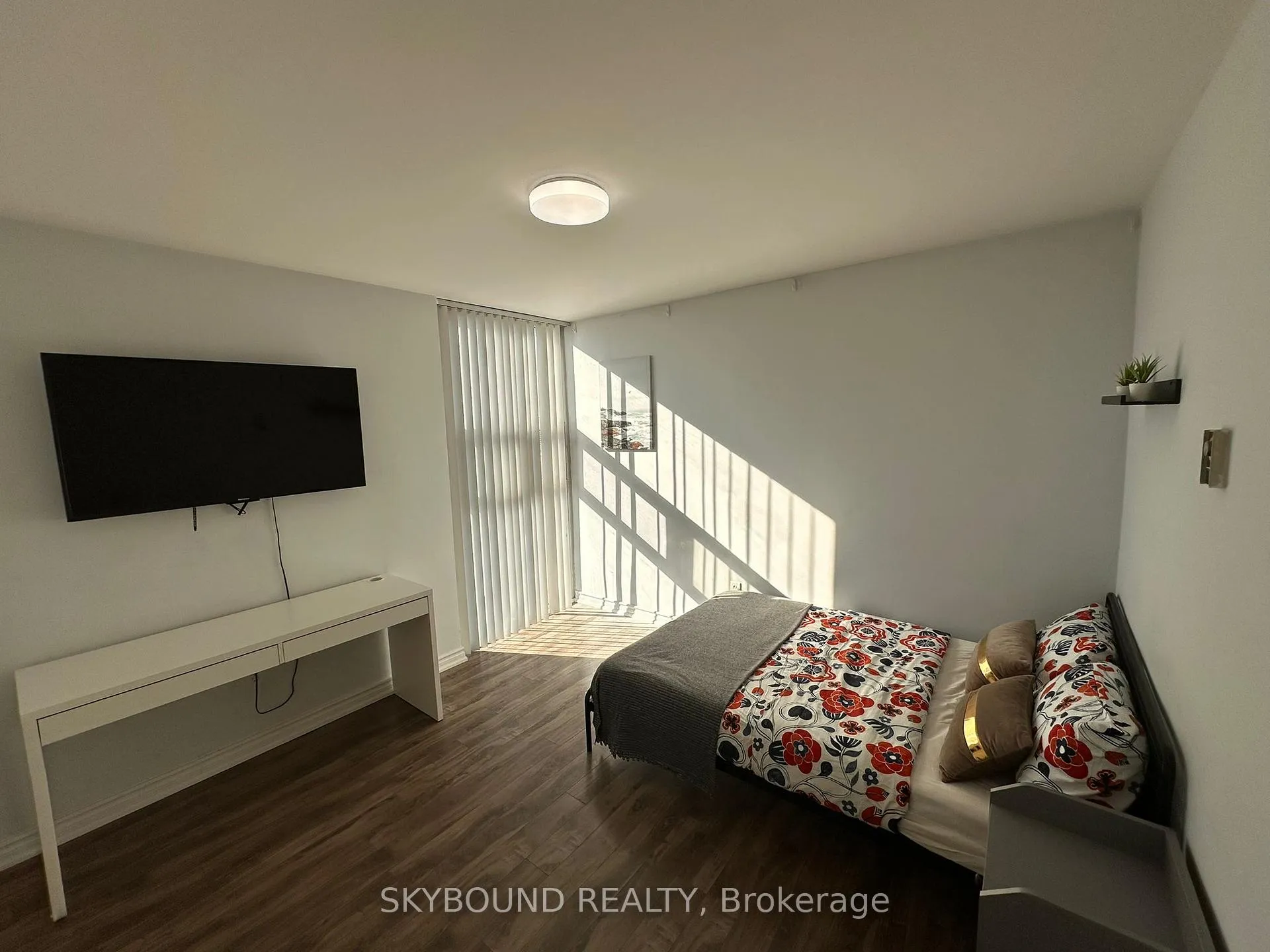 Photo 15 of Unit 2417, 40 Homewood Avenue, Toronto, Cabbagetown-South St. James Town — HOMEH