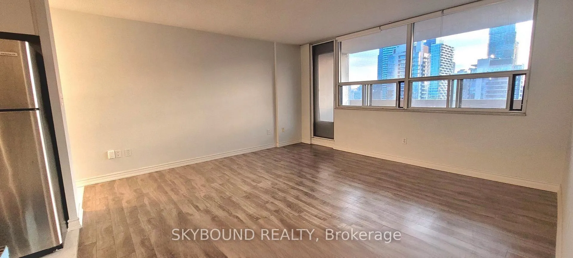 Photo 24 of Unit 2417, 40 Homewood Avenue, Toronto, Cabbagetown-South St. James Town — HOMEH