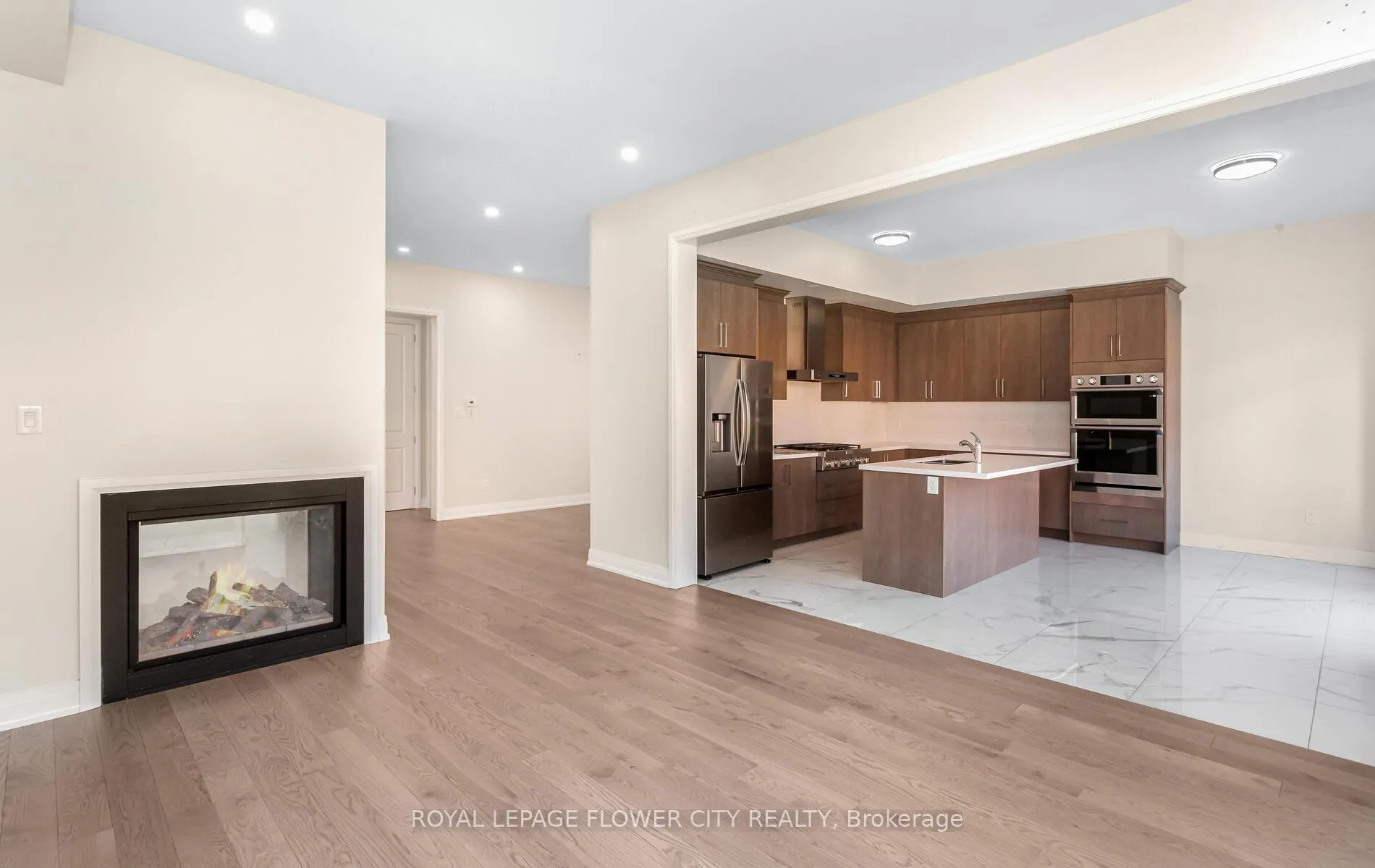 Photo 19 of 44 Royal Fern Crescent, Caledon, Rural Caledon — HOMEH