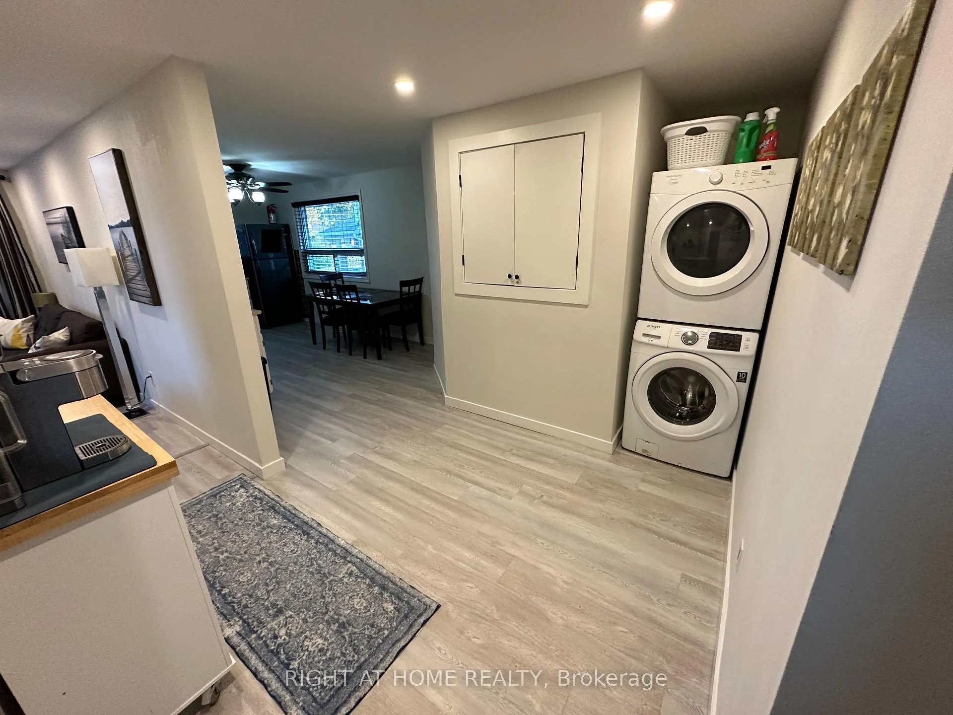 Photo 5 of 1294 Old Orchard Avenue, Pickering, Bay Ridges — HOMEH